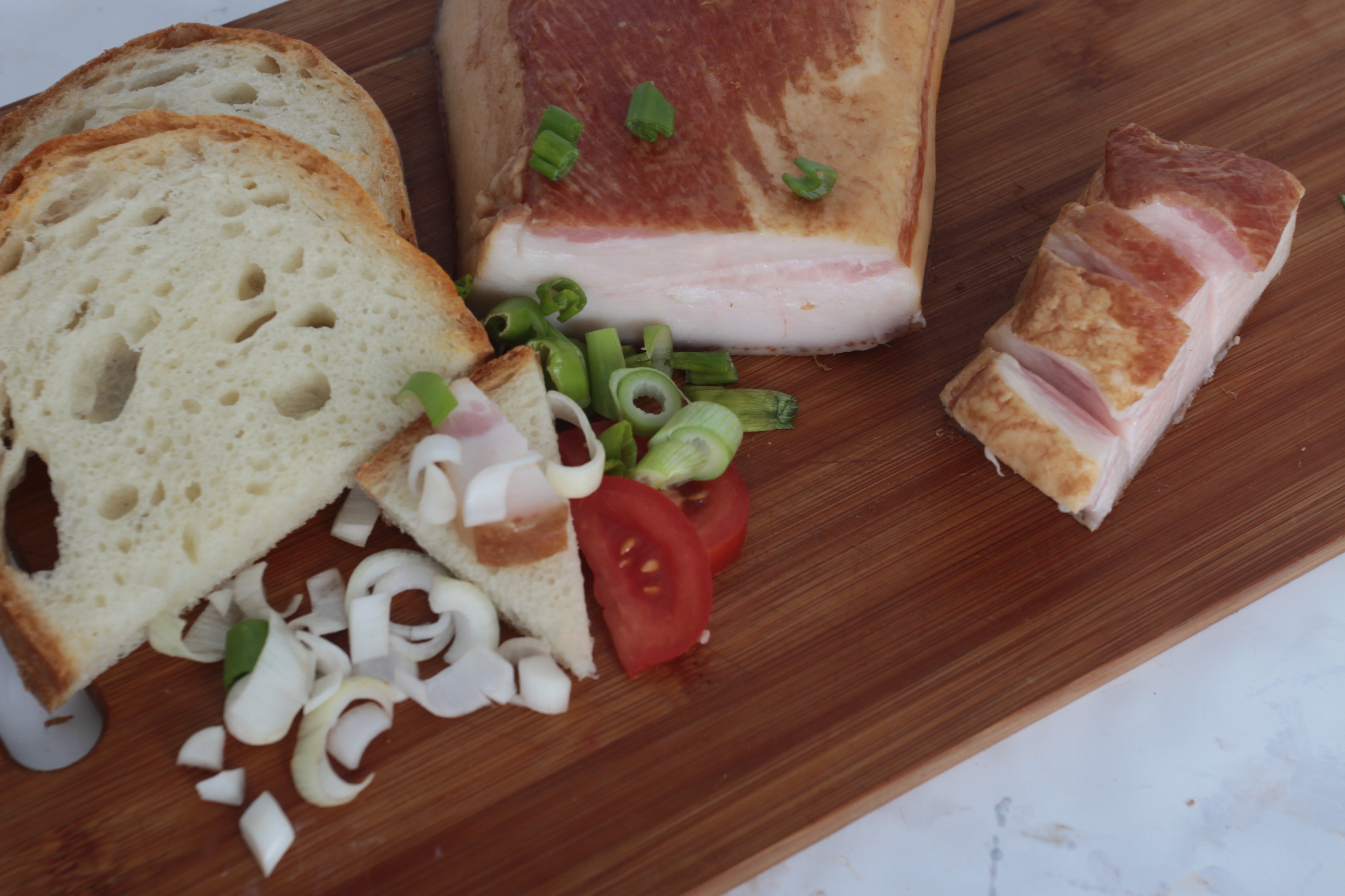 Kenyér szalonna lédig